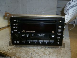02 05 Kia Sedona Radio CD Cassette 1K5LC66860 Brackets
