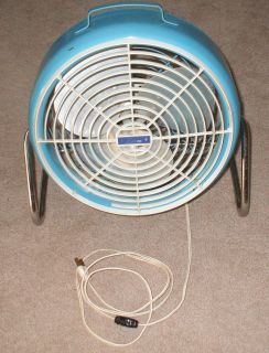 Lakewood Fan Retro Baby Blue Table Fan 1950s Fan 12 inch Fan