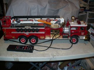 Big 28 Long Remote Control Fire Truck