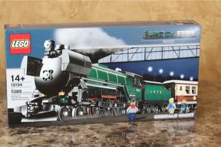 LEGO TRAIN 10194 Emerald Night NISB New & Sealed Toy Set 1095 pcs for