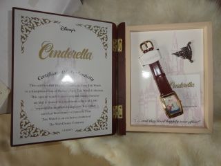 Disney Princess Limited Edition Watches Cinderella with A Pin