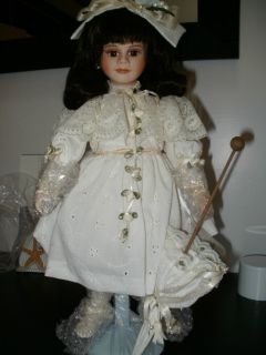 Vintage Porcelain Doll Geneveve Exclusively for the Hamilton
