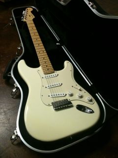 Fender Classic White American Made Stratocaster