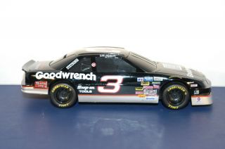 Champions Dale Earnhart 1994 Chevrolet Lumina GM Goodwrench