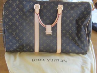 LOUIS VUITTON DUFFLE BAG, EXCELLENT CONDITION GREAT FOR TRAVEL OR THE