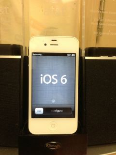 Apple iPhone 4S 16GB White at T Smartphone