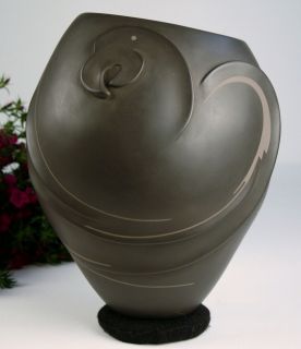 Mata Ortiz Pottery Pabla Quezada Black Clay Macaw Bird Ceramics Fine