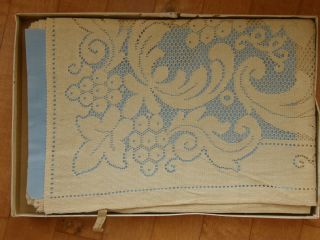 VINTAGE PENNICRAFT LACE ECRU TABLE CLOTH 60 x 80 NO 42 87G NEVER USED