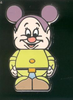 Vinylmation Jr #6 Mystery Pack Snow White Dopey Disney Pin 92675