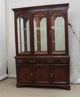 DREXEL HERITAGE CARLETON CHERRY CHIPPENDALE CHINA CABINET BREAKFRONT