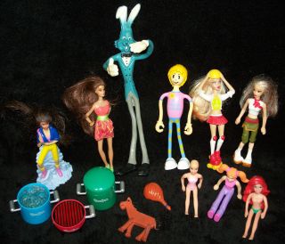 Misc. Lot of Small Dolls   Barbie, Polly Pocket, Bratz, Benders   VGC