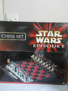 Star Wars   Episode I Chess Set