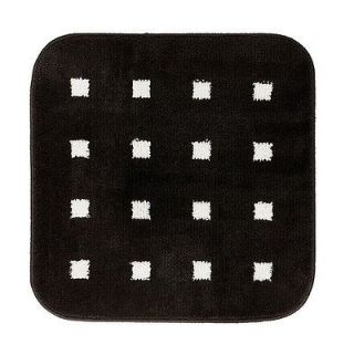 black white bath rug