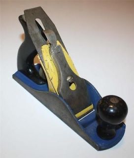 Vintage Stanley Two Tone Smooth Woodworking Plane   9 1/4 In Length w