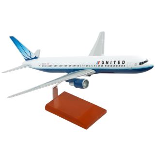 100 BOEING 767 300 DESK TOP DISPLAY MODEL AIRCRAFT AIRPLANE NW