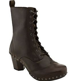Ladies Dansko Nat Boot. Brown Leather size 39 Brand New in Box
