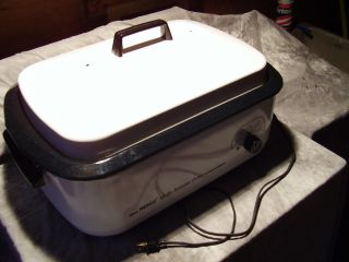 Gently Used 3 Or 5 Times Nesco 18 Quart Roaster Oven.