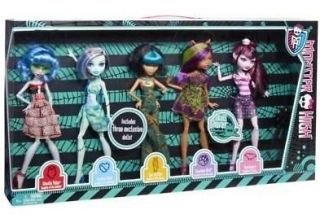 Dolls Skull Shores 5 Pack Cleo Draculaura Ghoulia Clawdeen Frankie