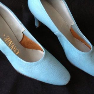 Cute *Vintage* 1950s Connie High Heels Ladies Shoes, Powder Blue, Vtg