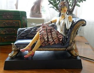ART DECO LADY ON A CHAISE LONGUE COUCH SETTEE TIFFANY AMBER LILLY LAMP