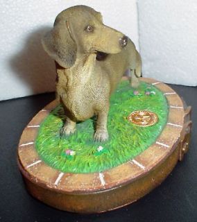 DACHSHUND Figurine, AKC Figure by ROMAN Inc. (CS11)