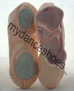 BALLET DANCE SHOES SLIPPERS New Pink Child size 2.5