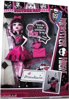 MONSTER HIGH ♥PICTURE DAY DRACULAURA~WIT H FEARBOOK♥NIB♥