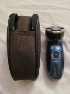 NORELCO 5822XL ELECTRIC SHAVER CORDLESS NO CHARGER SHAVER & CASE ONLY