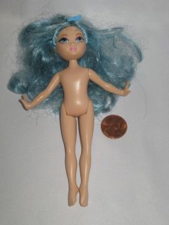 Mattel Barbie Fairytopia Petal Pixies Blue Hair Doll Figure