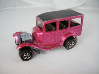 1969 Hot Wheels Redline Hard To Find Creamy Pink Classic 31 Ford Woody