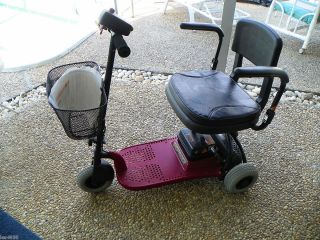 SHOPRIDER 3 WHEEL RED MOBILITY SCOOTER C7 AC 2 40 LESS THAN 4 HOURS