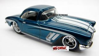 Hot Wheels 2013 9TH SUPER SECRET HIDDEN TREASURE HUNT 62 Corvette BLUE
