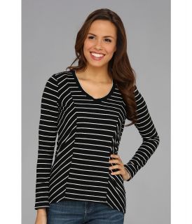 TWO by Vince Camuto Thin Stripe L/S V Neck Tee Womens T Shirt (Black)