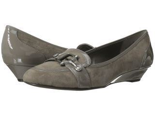 Circa Joan & David Berna Womens 1 2 inch heel Shoes (Gray)