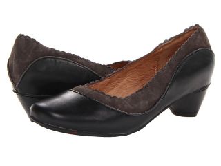 Miz Mooz Athens Womens 1 2 inch heel Shoes (Black)