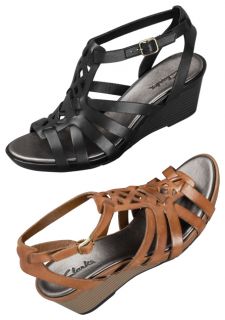 Cfo Collection Clarks St. Lucia Coral Sandals / Cfo Collection Clarks St. Lucia Coral Sandals
