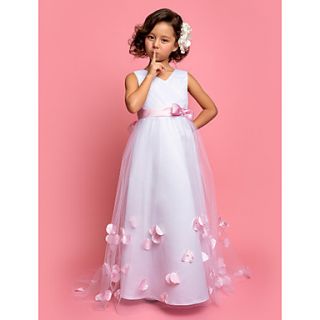 A line Princess V neck Sweep/Brush Train Tulle And Satin flower girl dress(551534)