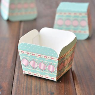 Green Square Cupcake Wrappers   Set of 50