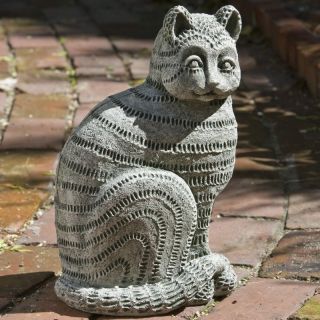 Campania International Williamsburg Delft Cat Cast Stone Garden Statue   A 379 