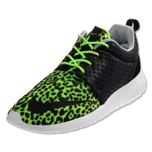 Nike Rosherun FB Running Shoe (VoltWhite/Black)